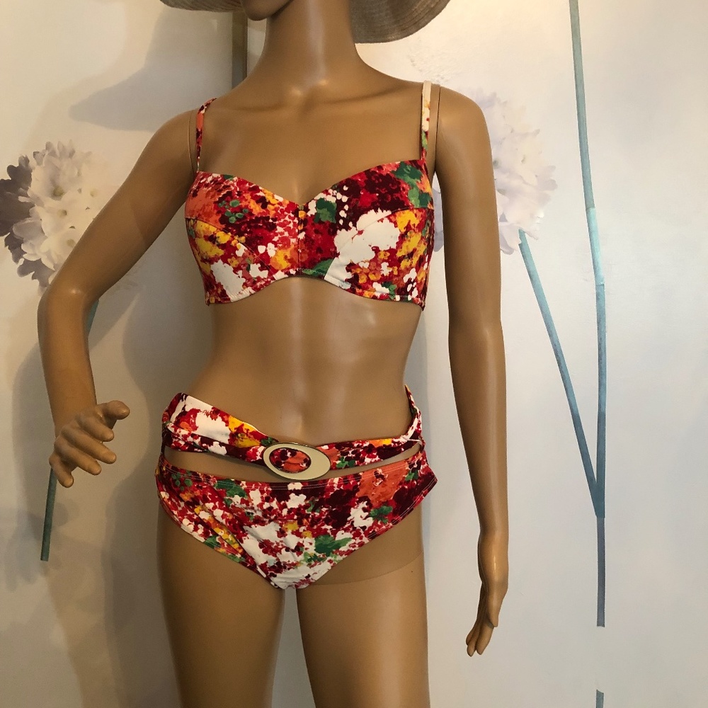 3 pieces Swimming bikini and skirt